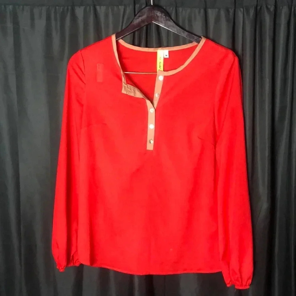 Coral Blouse‎ M